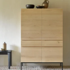 Armoire Ligna en chêne noir - 4 Portes, 2 Tiroirs