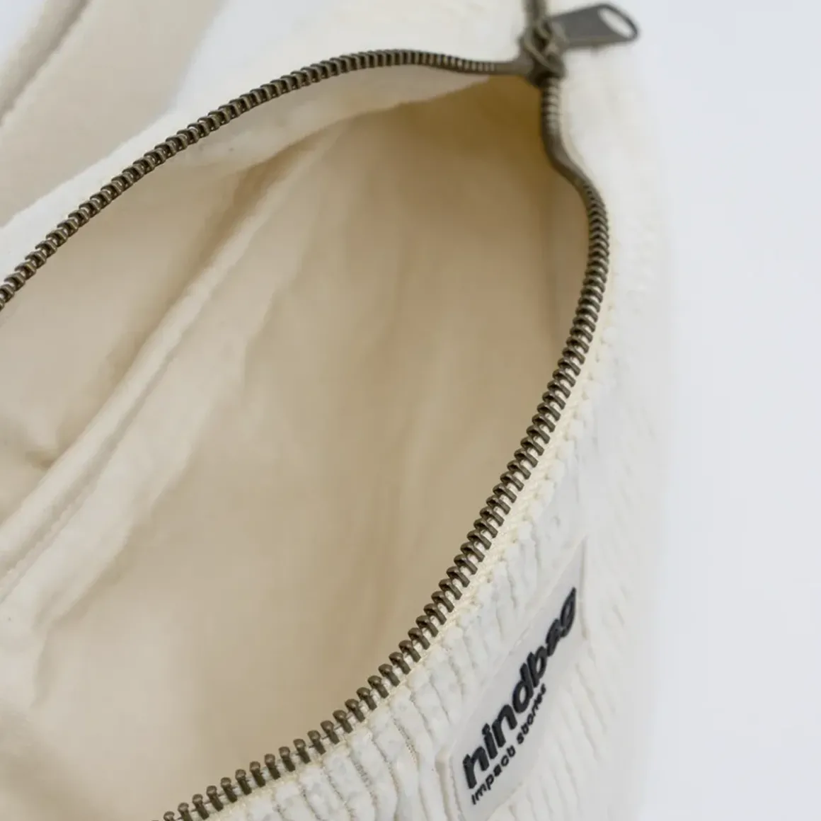 Banane Olivia en velours