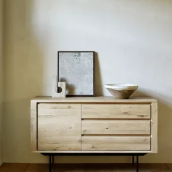 Buffet Shadow en chêne - 1 porte, 3 tiroirs