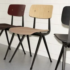 Chaise Result Noir - Rouge Brique - Chêne Laqué