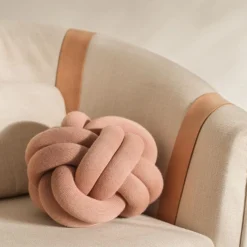 Coussin Knot