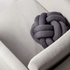 Coussin Knot