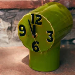 Horloge Rétro en céramique - h 17,5 cm - Olive