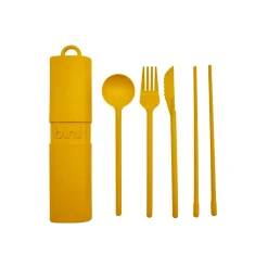 Kit de couverts réutilisables et nomades en matière biosourcée