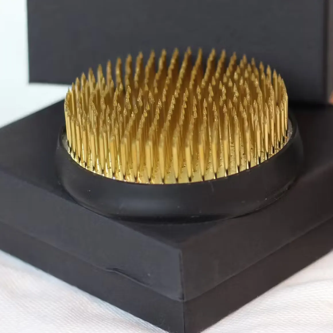 Piques à fleurs Kenzan - Noir Cuivré