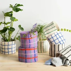 Pot de fleurs en laine - Lilas à carreaux