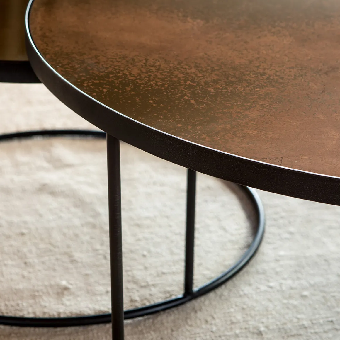 Set de 2 tables tables gigognes Nesting - Antique Bronze - Ø 92 cm