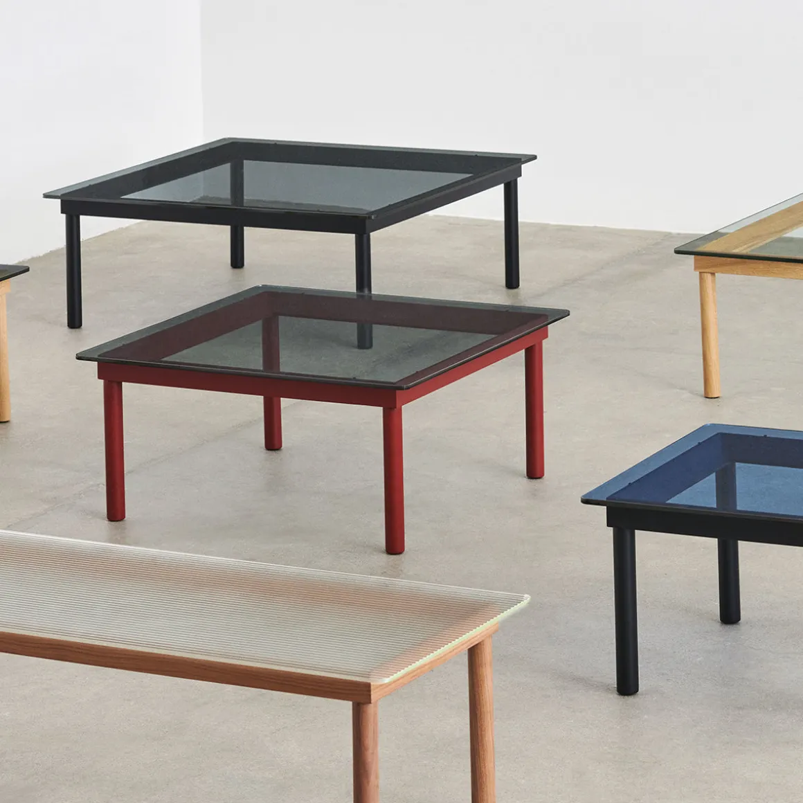 Table basse Kofi Chêne Massif Noir u0026 Verre Roseau Clair - l 60 x L 60 x h 36 cm