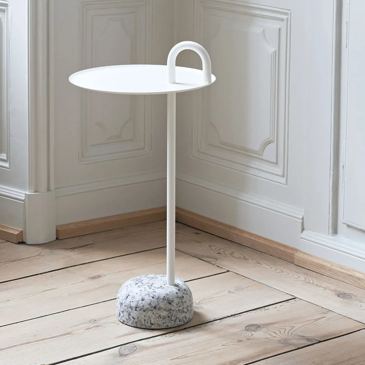 Table d'appoint Bowler en acier et granit - Blanc crème