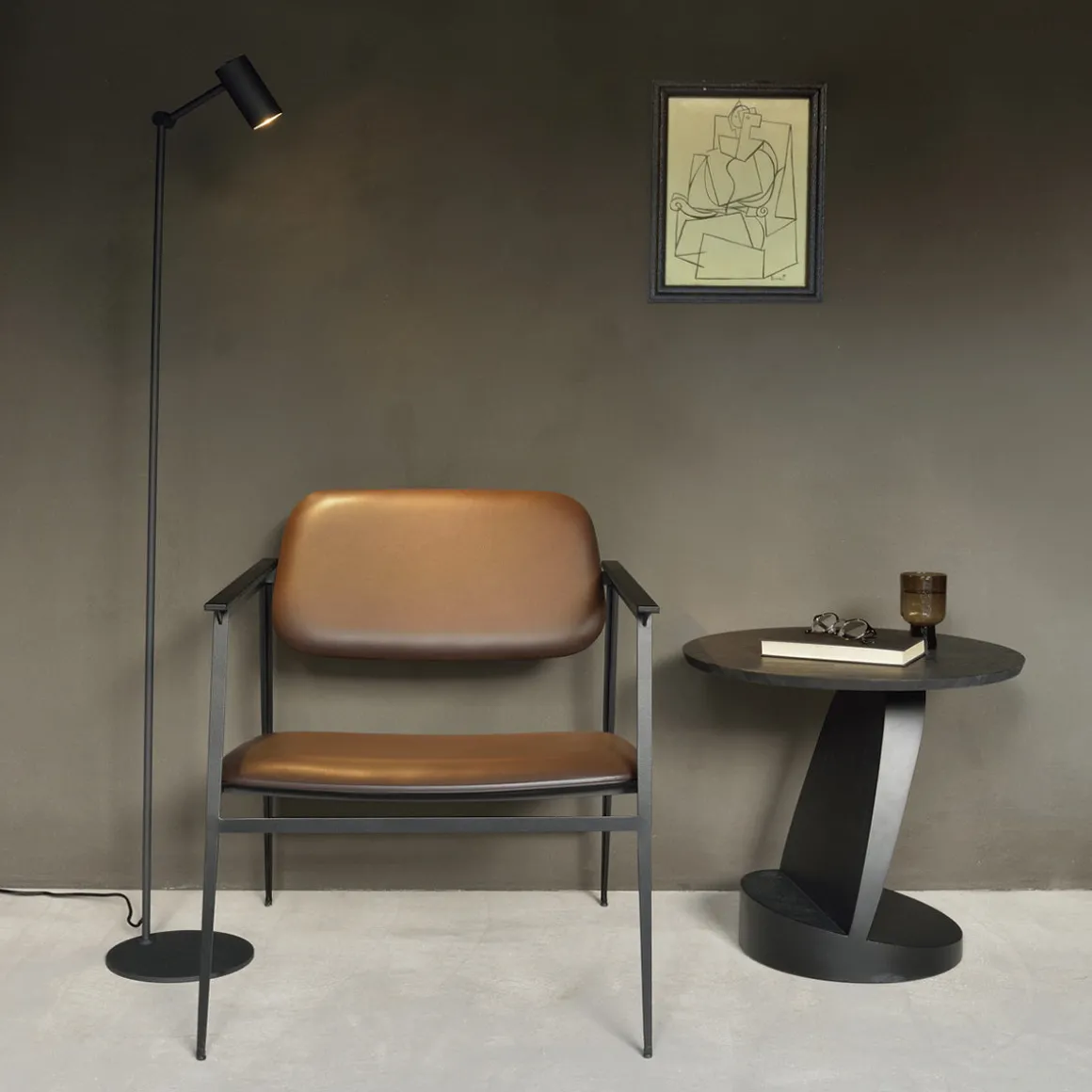 Table d'appoint Oblic en teck noir verni - Ø 52 cm