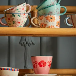 Tasse à fleurs roses en céramique