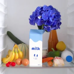 Vase Milk